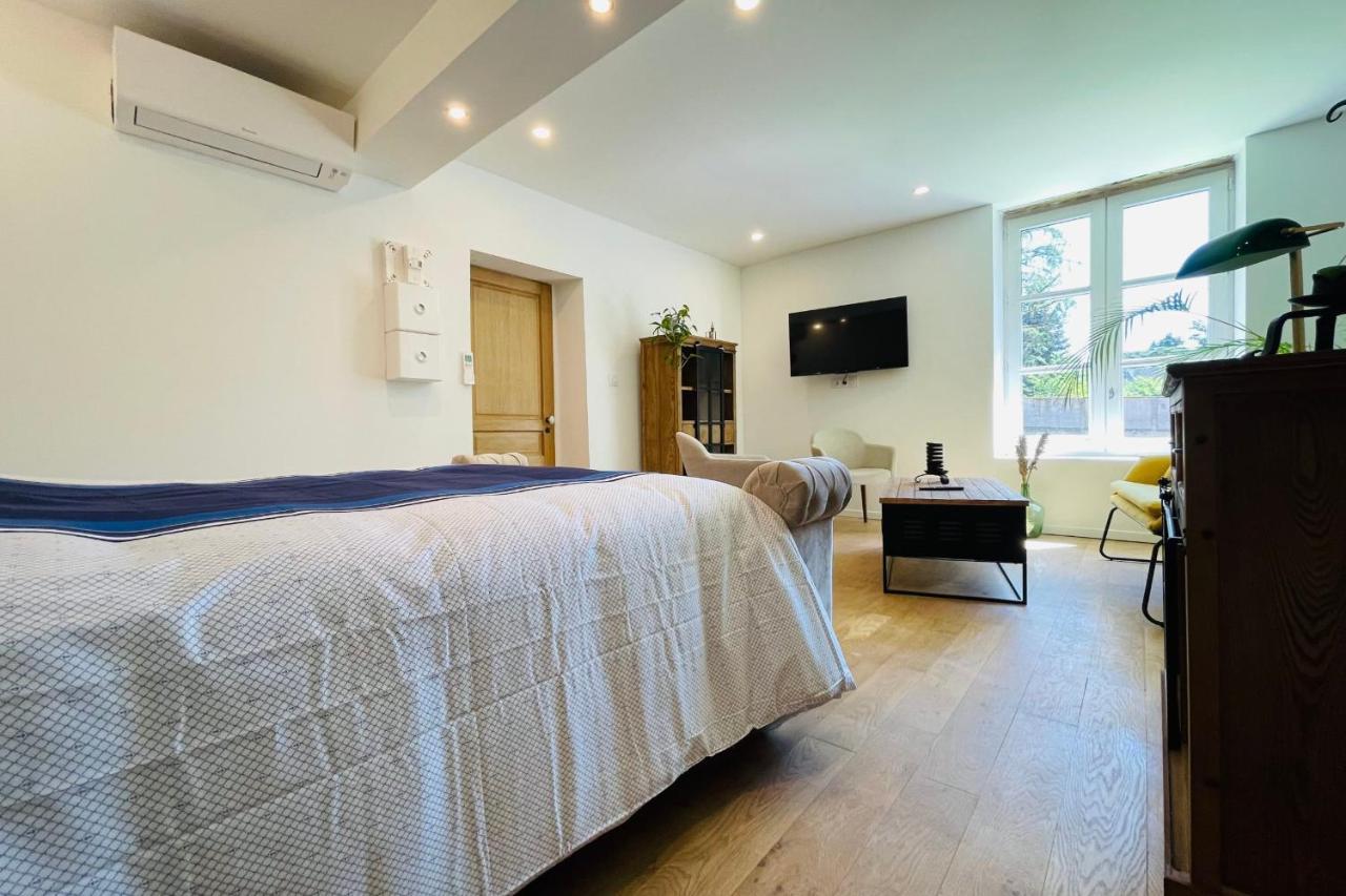 The Balzacienne Room In A Charming Mansion At The Gates Of Tours Saint-Avertin Exterior foto